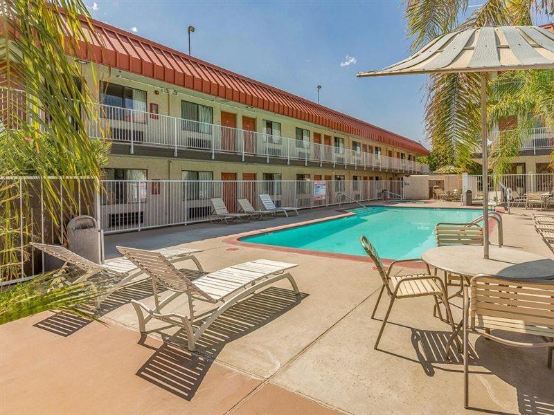 Motel 6-Fresno, Ca - Yosemite Hwy Екстер'єр фото