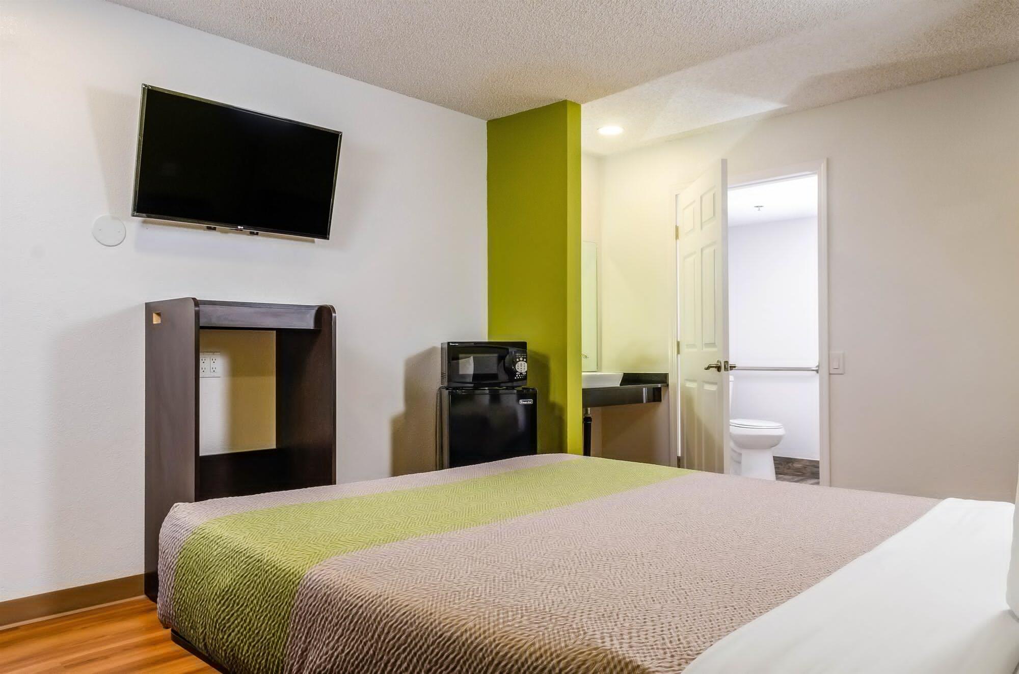 Motel 6-Fresno, Ca - Yosemite Hwy Екстер'єр фото