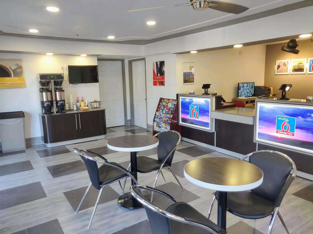 Motel 6-Fresno, Ca - Yosemite Hwy Екстер'єр фото