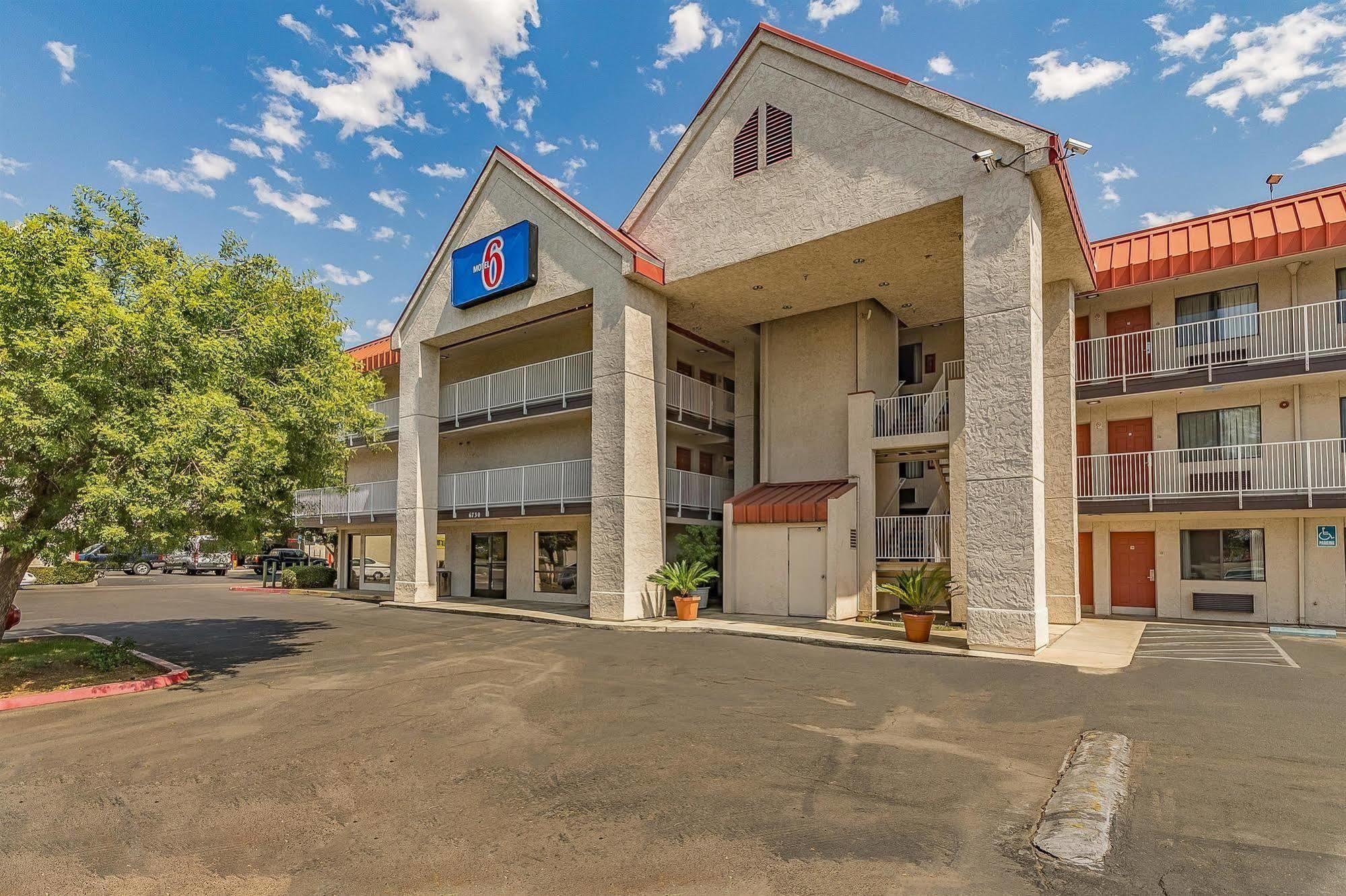 Motel 6-Fresno, Ca - Yosemite Hwy Екстер'єр фото