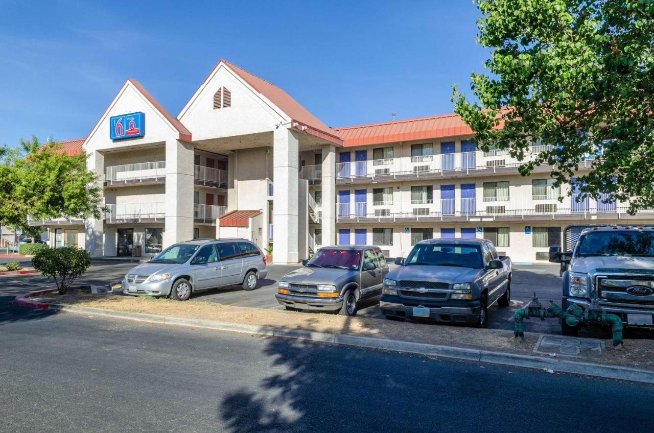 Motel 6-Fresno, Ca - Yosemite Hwy Екстер'єр фото