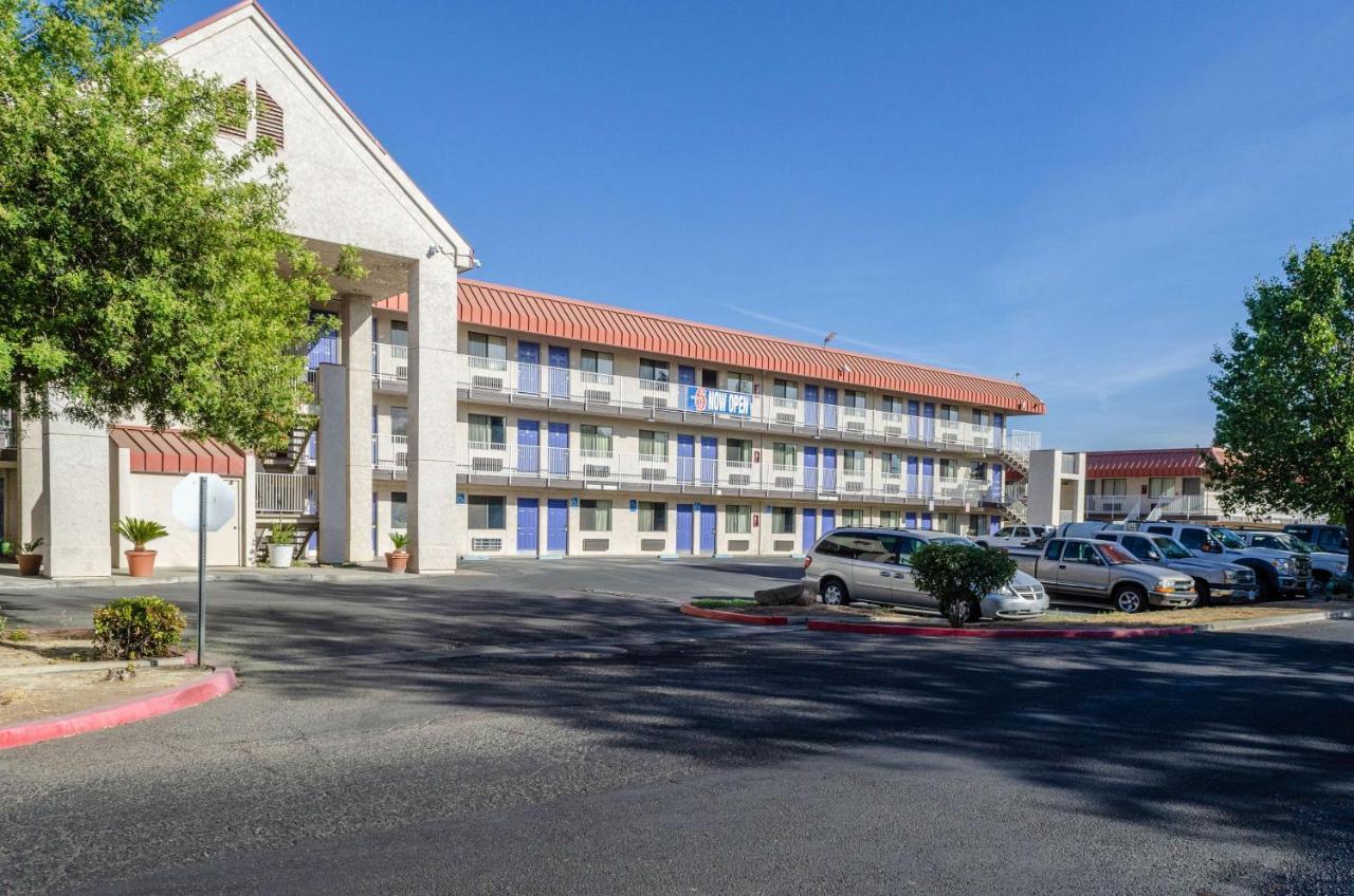 Motel 6-Fresno, Ca - Yosemite Hwy Екстер'єр фото